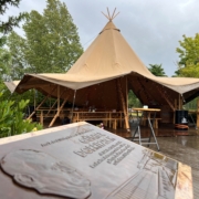 Gelungenes Firmenevent der Dobritzsch Stahlbau GmbH mit eine Status 72 von Tipi-Zauber