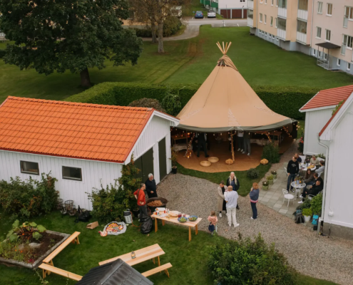 Stratus 40 von Tipi-Zauber für Feste bis 40 Personen | Exklusive Festzelte und Partyzelte mieten Stratus 40 von Tipi-Zauber für Feste bis 40 Personen | Exklusive Festzelte und Partyzelte mieten